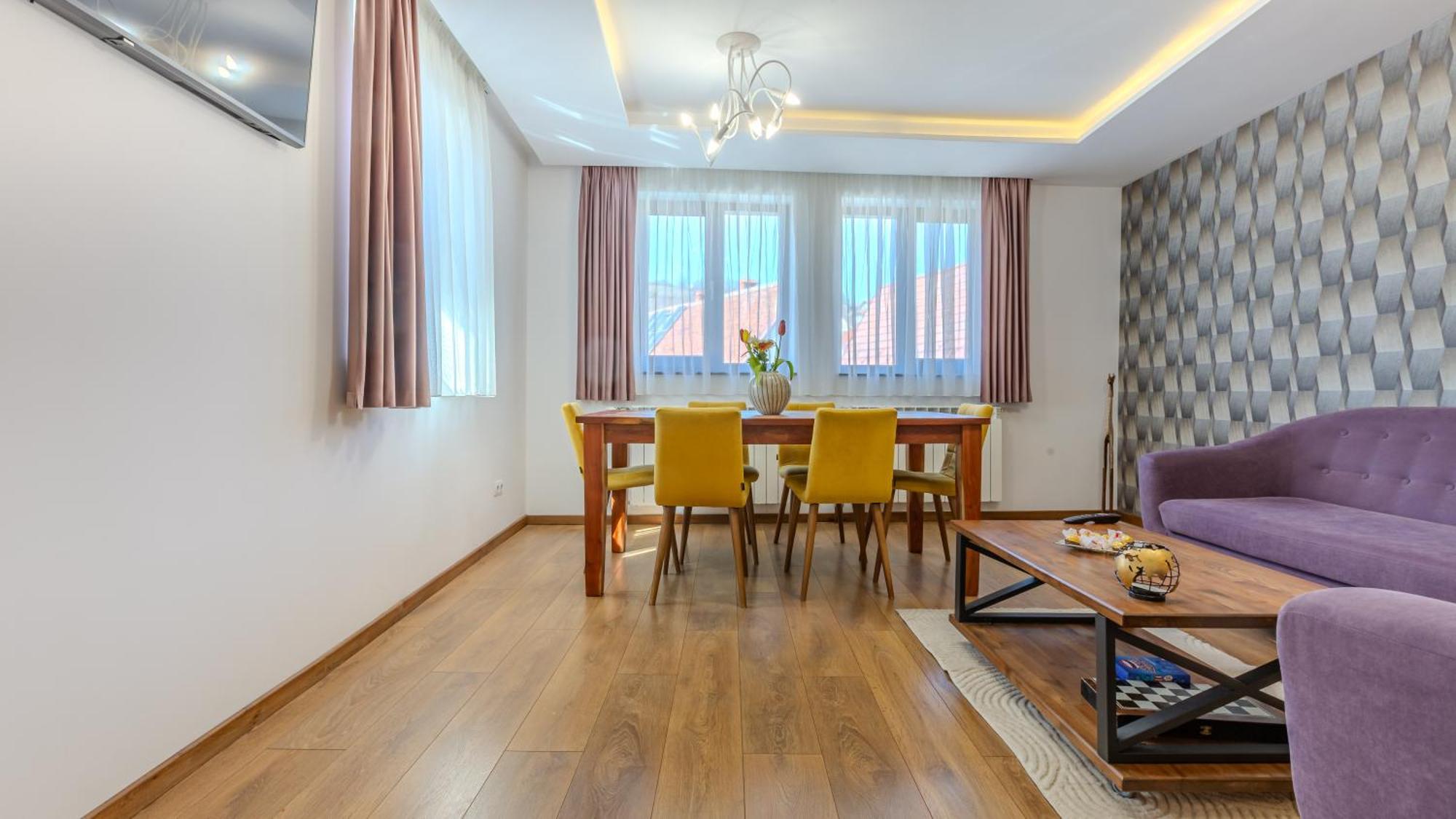 Sun Villas Accommodation Braşov Eksteriør billede