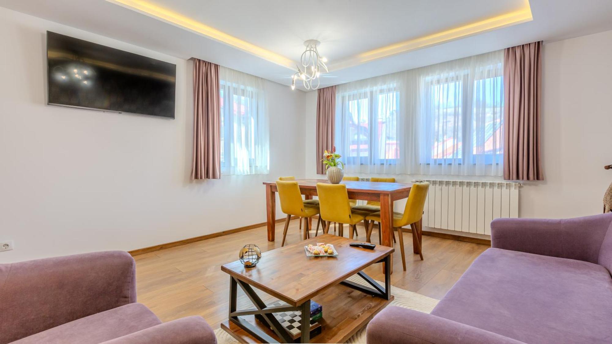Sun Villas Accommodation Braşov Eksteriør billede